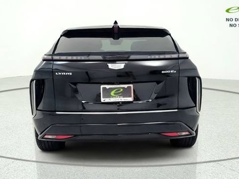 Used 2025 Cadillac Lyriq Luxury AWD/4WD image 7
