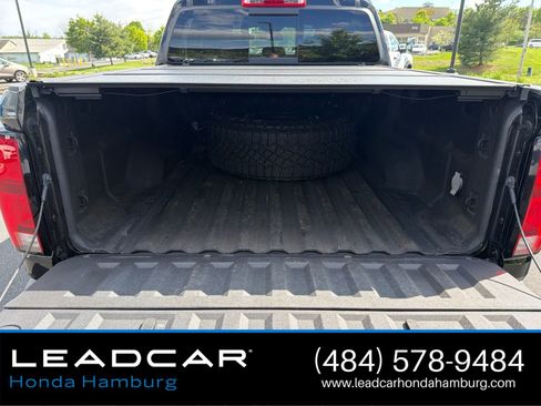 Used 2024 Chevrolet Colorado ZR2 w/ Technology Package AWD/4WD image 7