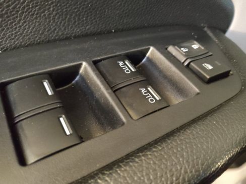 Used 2017 Honda Pilot EX image 27