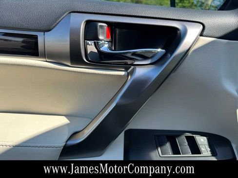Used 2023 Lexus GX 460 Premium AWD/4WD image 12