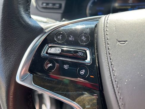 Used 2019 Cadillac Escalade ESV Platinum image 27