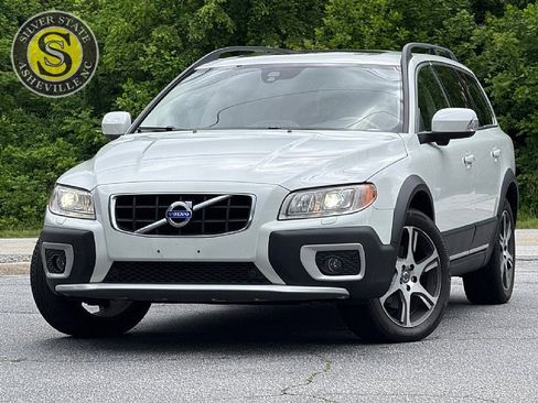 Used 2013 Volvo XC70 T6 AWD/4WD image 1