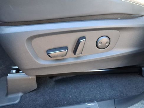 New 2026 Nissan Pathfinder Platinum image 25