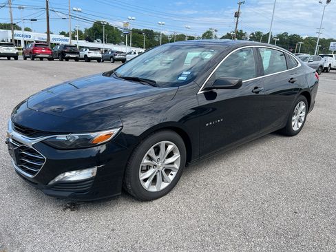 Used 2024 Chevrolet Malibu LT FWD image 1