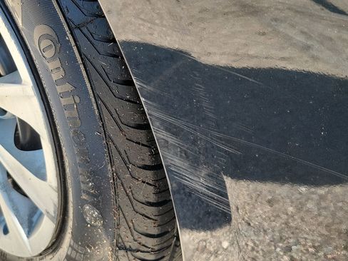 Used 2016 Toyota Camry LE image 29