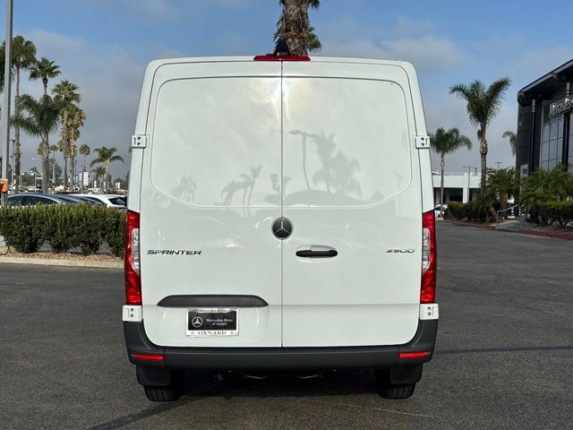 Used 2026 Mercedes-Benz Sprinter 2500 image 5
