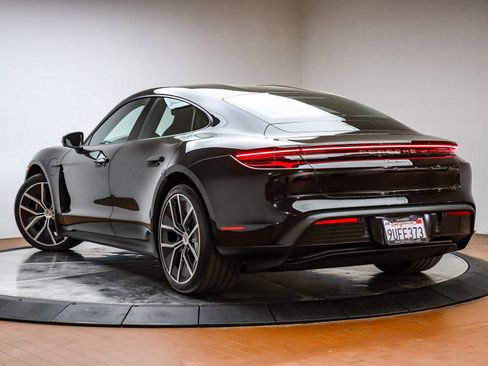 Certified 2025 Porsche Taycan image 3