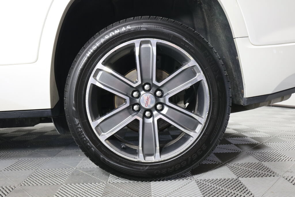 Used 2017 GMC Acadia Denali AWD/4WD image 8