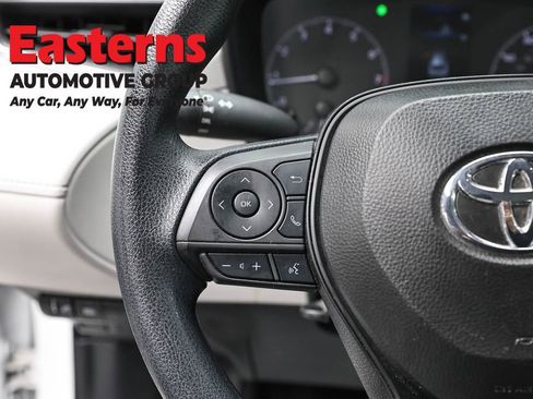 Used 2024 Toyota Corolla Cross L AWD/4WD image 14