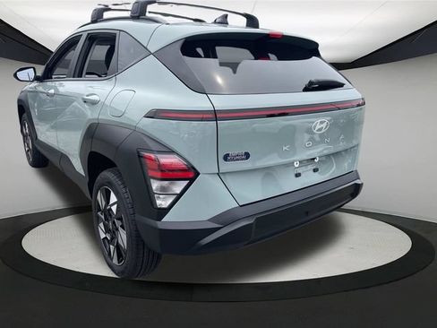 Certified 2025 Hyundai Kona SEL AWD/4WD image 8