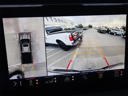 Used 2024 GMC Sierra 3500 Denali Ultimate image 6