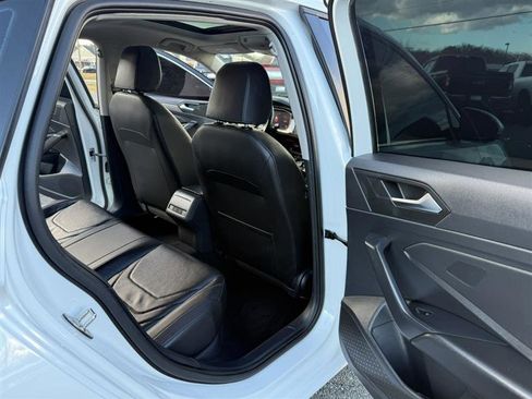 Used 2019 Volkswagen Jetta SEL Premium image 17