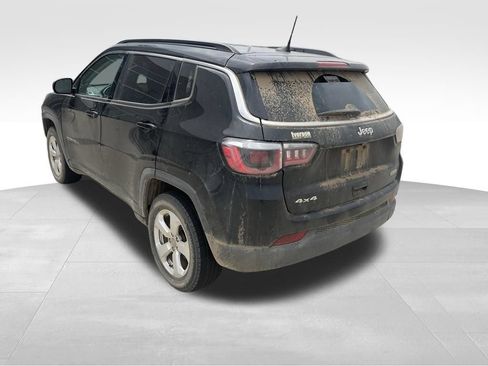 Used 2019 Jeep Compass Latitude w/ Cold Weather Group AWD/4WD image 4