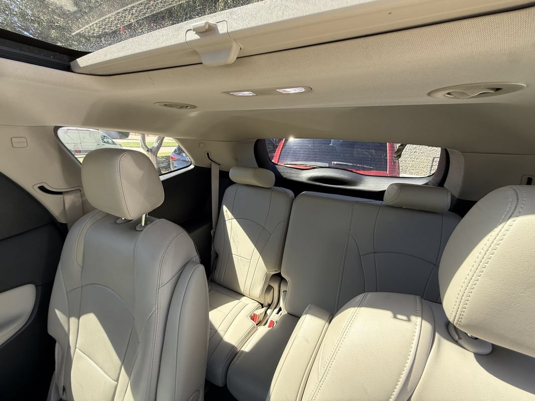 Used 2019 Buick Enclave Essence FWD image 21
