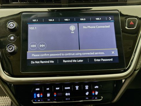 Used 2022 Chevrolet Bolt EUV LT w/ Convenience Package image 14