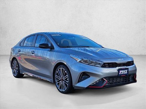 Used 2023 Kia Forte GT image 3