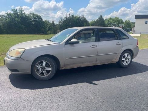 Used 2005 Chevrolet Malibu LS FWD image 2