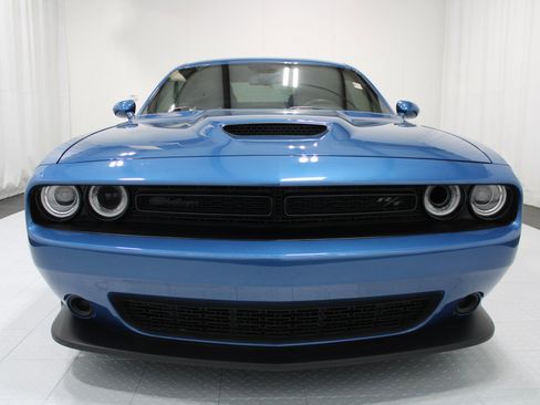 Used 2023 Dodge Challenger R/T w/ Blacktop Package RWD image 3