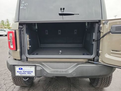 New 2025 Ford Bronco Outer Banks w/ Sasquatch Package image 10