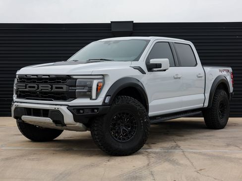 Used 2025 Ford F150 Raptor image 1