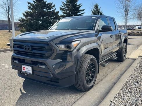 Certified 2024 Toyota Tacoma SR5 image 31