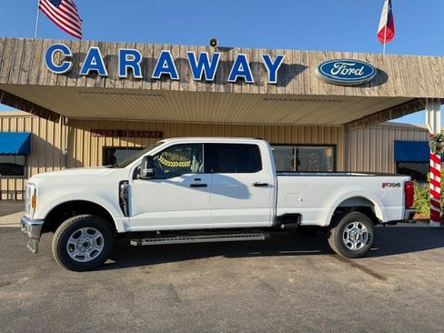 New 2026 Ford F250 XLT w/ FX4 Off-Road Package image 1