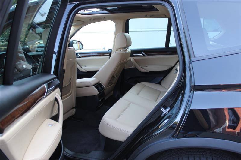Used 2016 BMW X3 xDrive28i AWD/4WD image 23