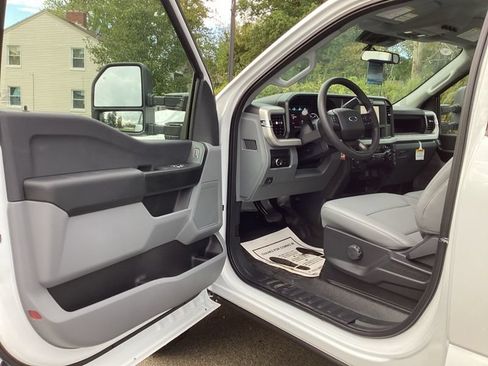 New 2026 Ford F350 XL AWD/4WD image 17