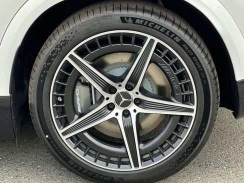 New 2025 Mercedes-Benz EQE AMG 4MATIC SUV image 11