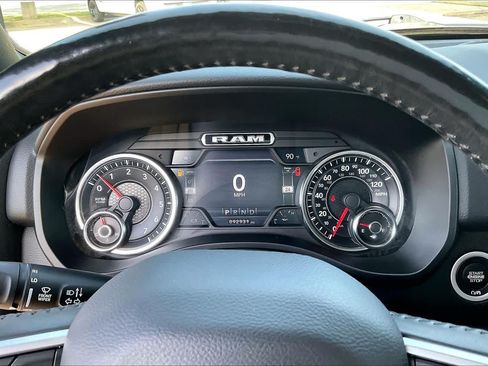 Used 2019 RAM 1500 Big Horn AWD/4WD image 25