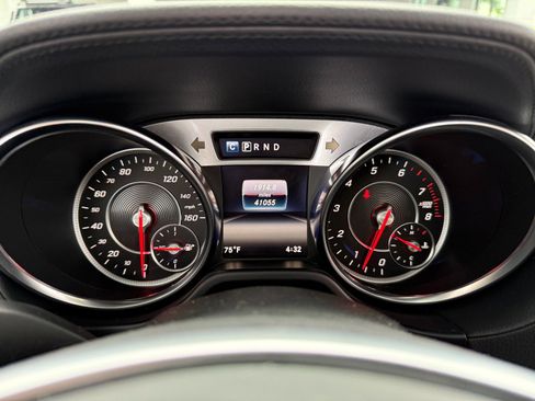 Used 2017 Mercedes-Benz SL 550 image 35