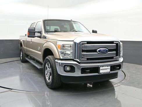 Used 2011 Ford F250 Lariat w/ FX4 Off Road Pkg image 22
