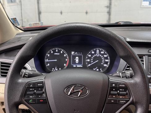Used 2015 Hyundai Sonata SE w/ Option Group 09 image 11