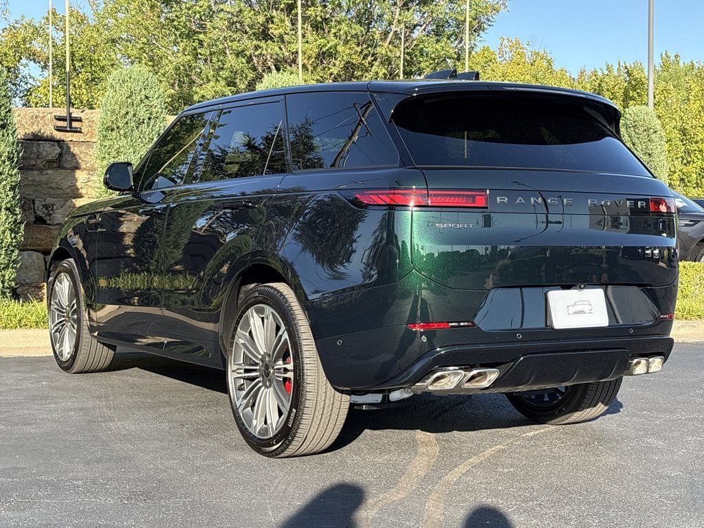 New 2027 Land Rover Range Rover Sport Autobiography AWD/4WD image 3