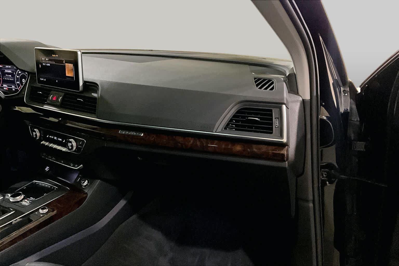 Used 2018 Audi Q5 2.0T Premium Plus w/ Premium Plus Package AWD/4WD image 18