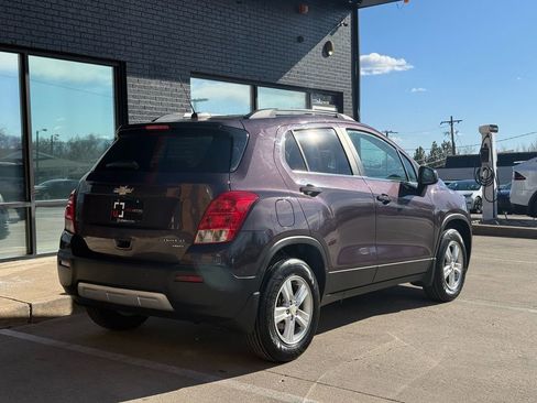 Used 2016 Chevrolet Trax LT w/ LT Convenience Package image 13