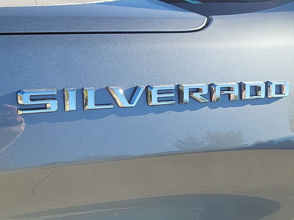Used 2024 Chevrolet Silverado 1500 LT AWD/4WD image 38