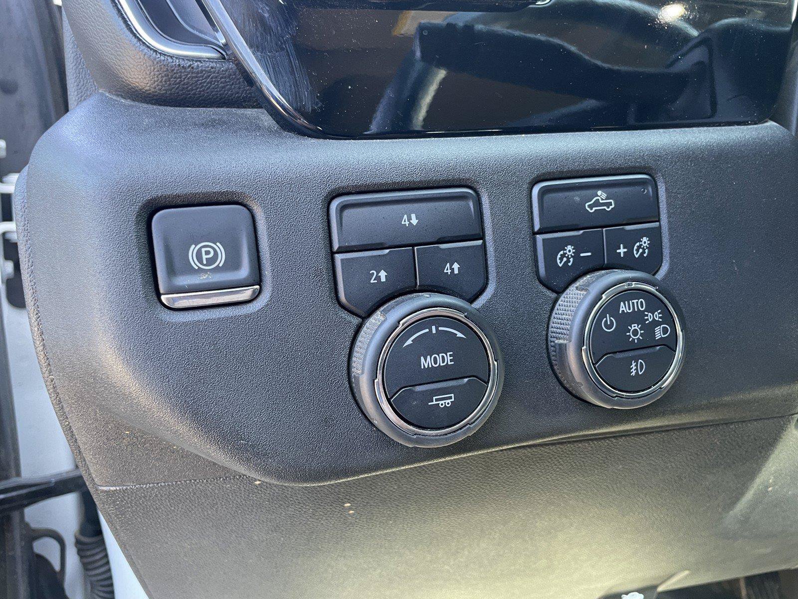 Used 2025 Chevrolet Silverado 2500 LT w/ Convenience Package AWD/4WD image 11