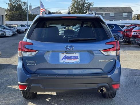 Used 2024 Subaru Forester Limited image 8