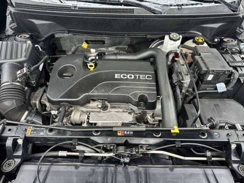 Certified 2022 GMC Terrain SLT FWD image 10