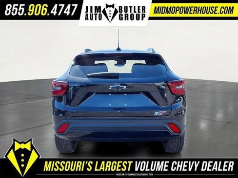 New 2026 Chevrolet Trax RS w/ Driver Confidence Package FWD image 18