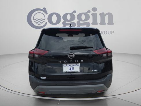 Used 2023 Nissan Rogue S AWD/4WD image 4