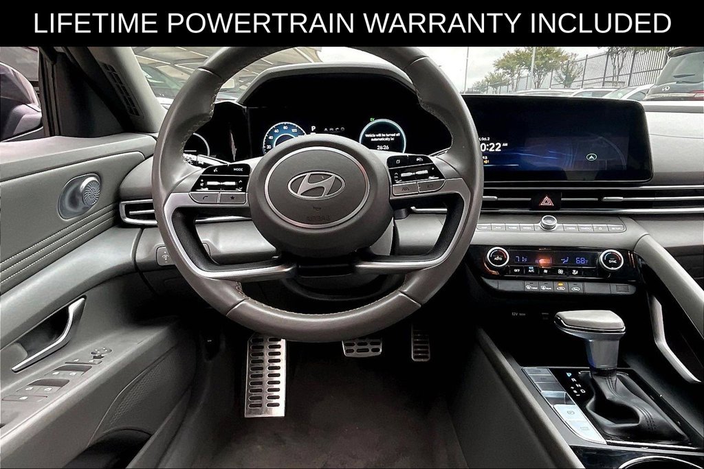 Used 2025 Hyundai Elantra SEL FWD image 6