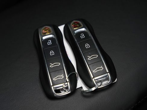 Used 2020 Porsche Taycan Turbo S AWD/4WD image 54
