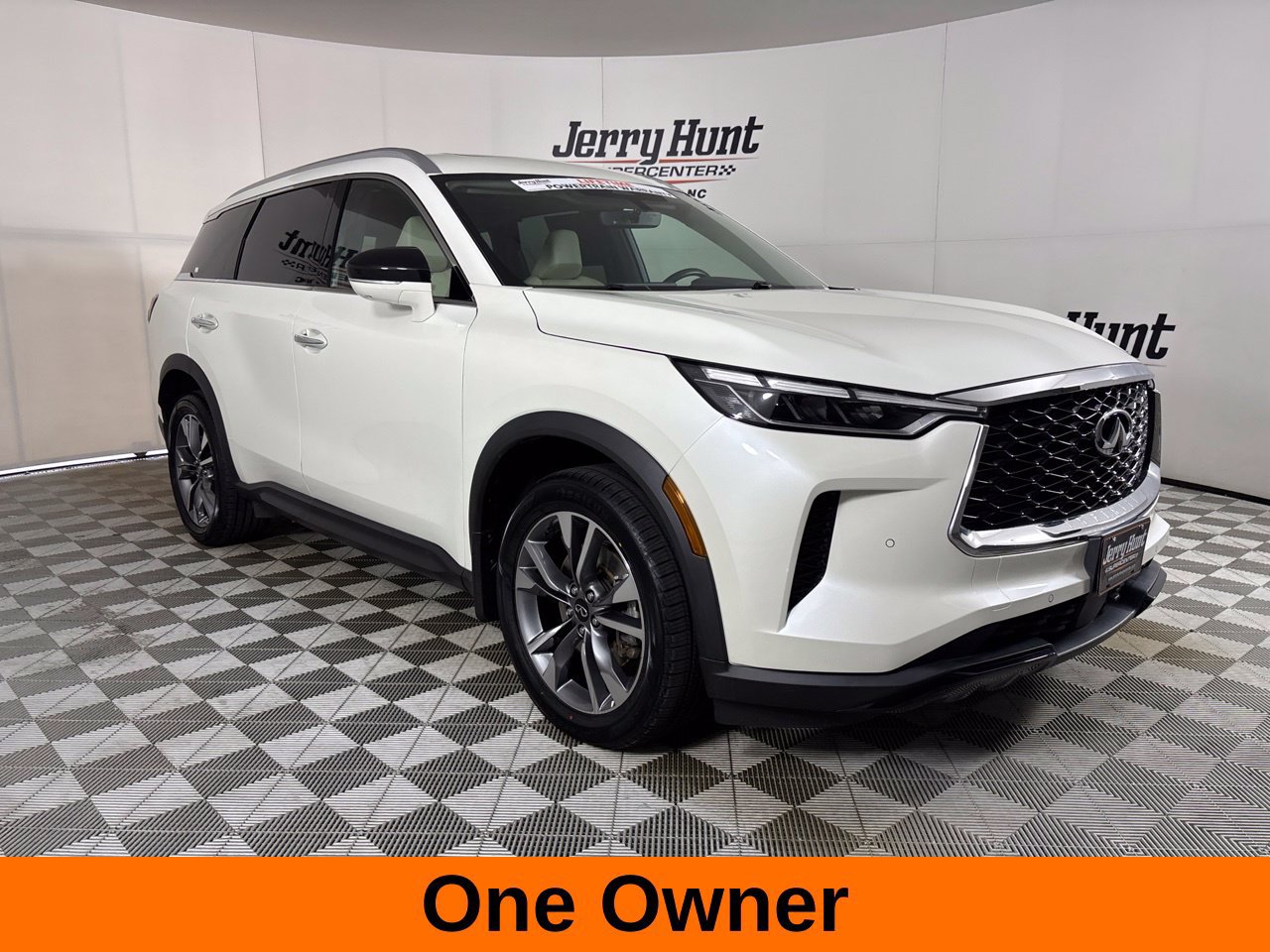 Used 2024 INFINITI QX60 Luxe w/ Cargo Package AWD/4WD image 4
