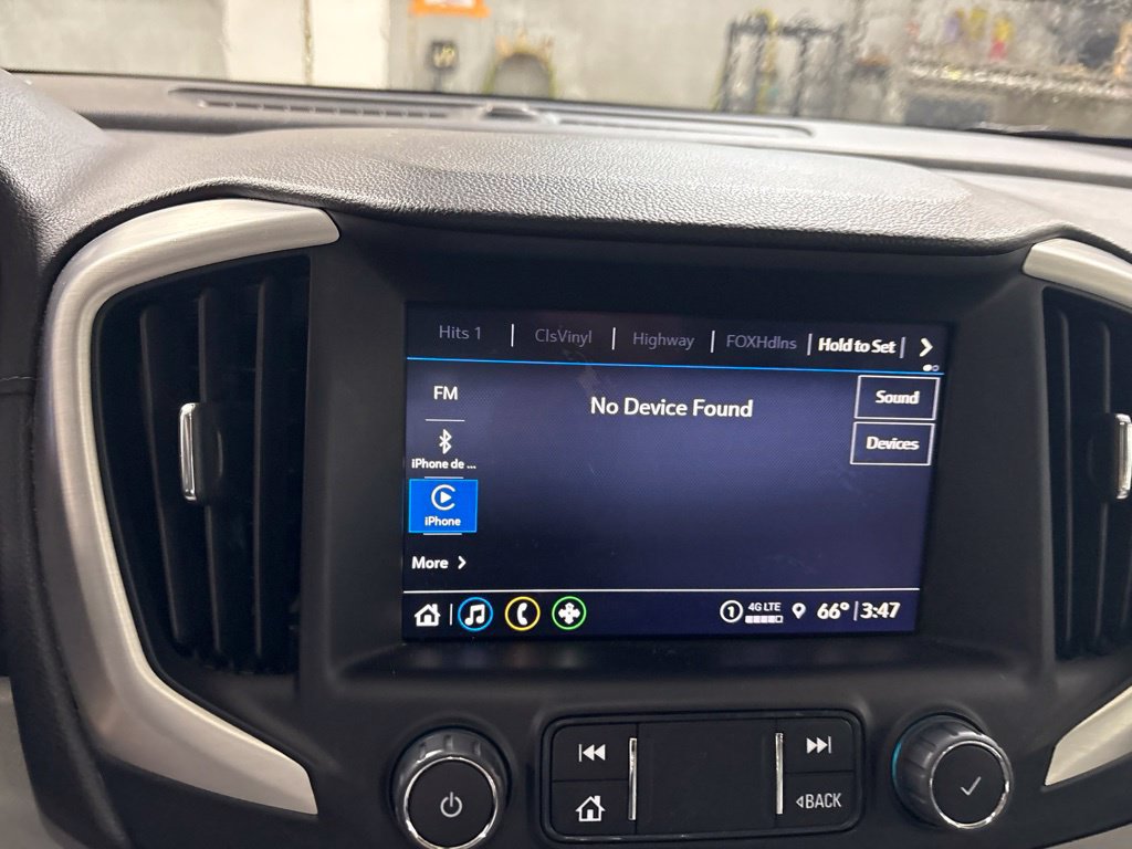 Used 2024 GMC Terrain SLT AWD/4WD image 15