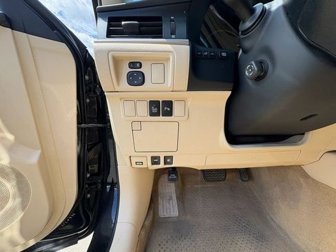 Used 2015 Lexus ES 350 w/ Luxury Package FWD image 24