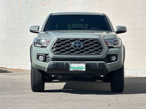 Used 2023 Toyota Tacoma TRD Off-Road AWD/4WD image 8