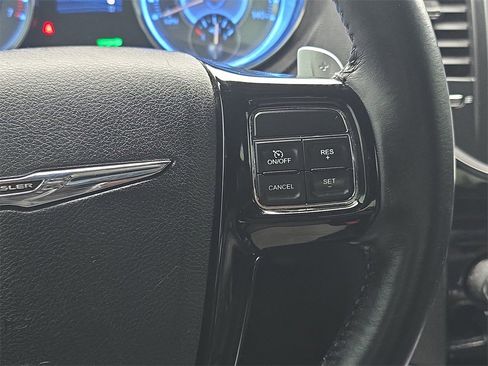 Used 2014 Chrysler 300 S image 21