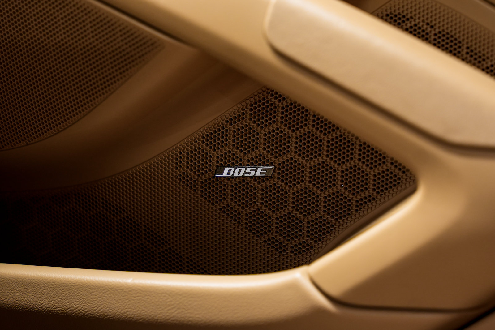 Used 2014 Porsche Cayman RWD image 16